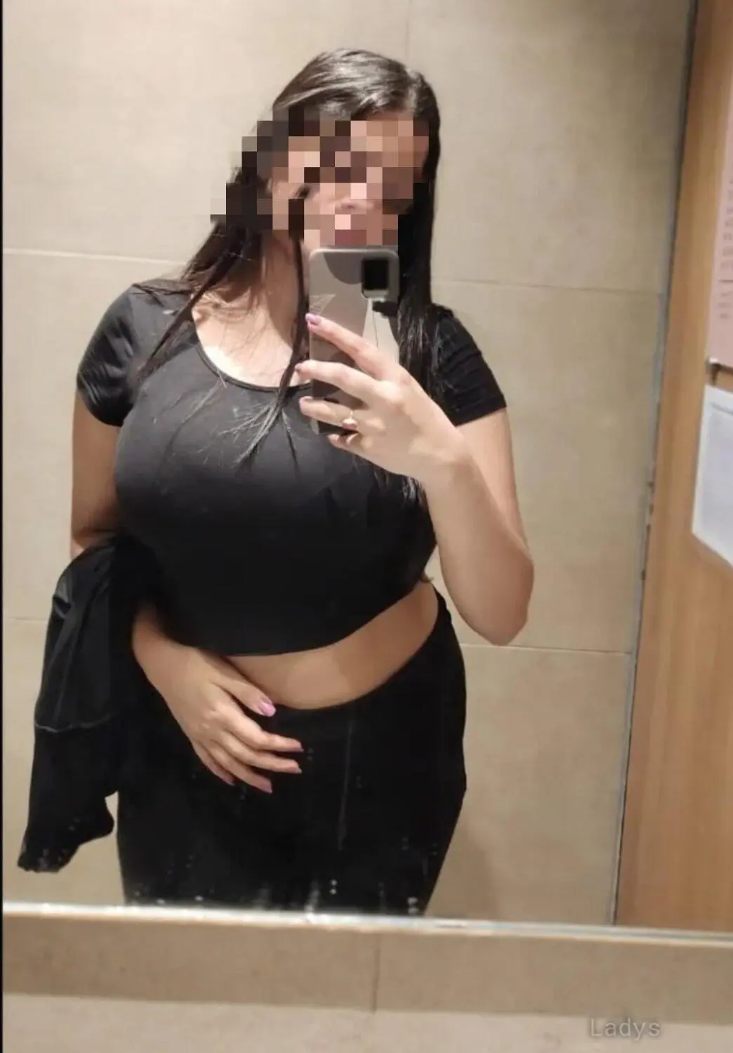 Anamika ❣️ real meet&cam ❣️ available 🤍,  years old Chennai escort girl with big tits, height  sm, Weight  kg