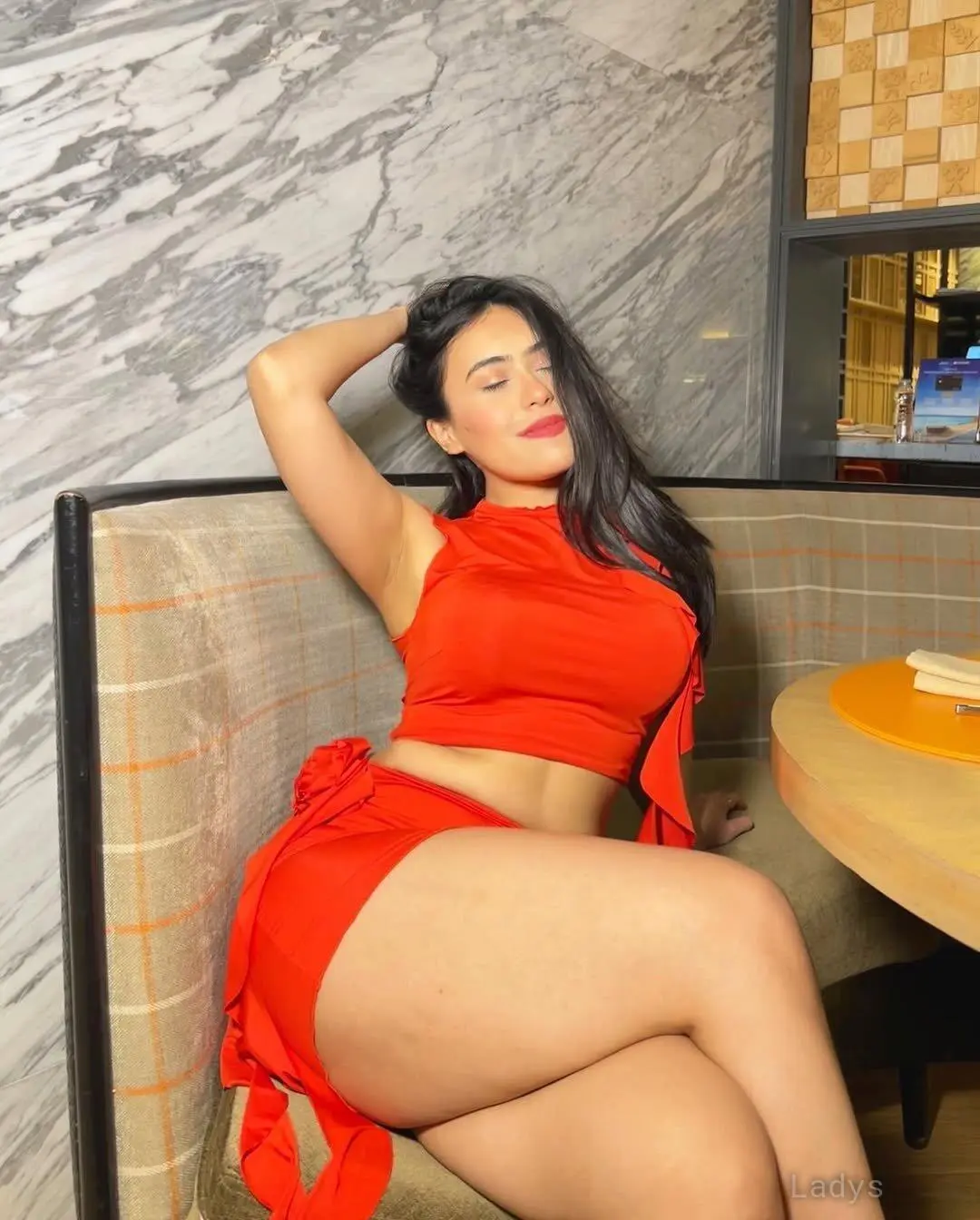 Anjali, 23 years old Chennai escort girl with big tits, height 153 sm, Weight kg