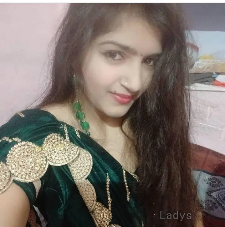 Anjali, 24 years old Chennai escort girl with big tits, height 163 sm, Weight  kg