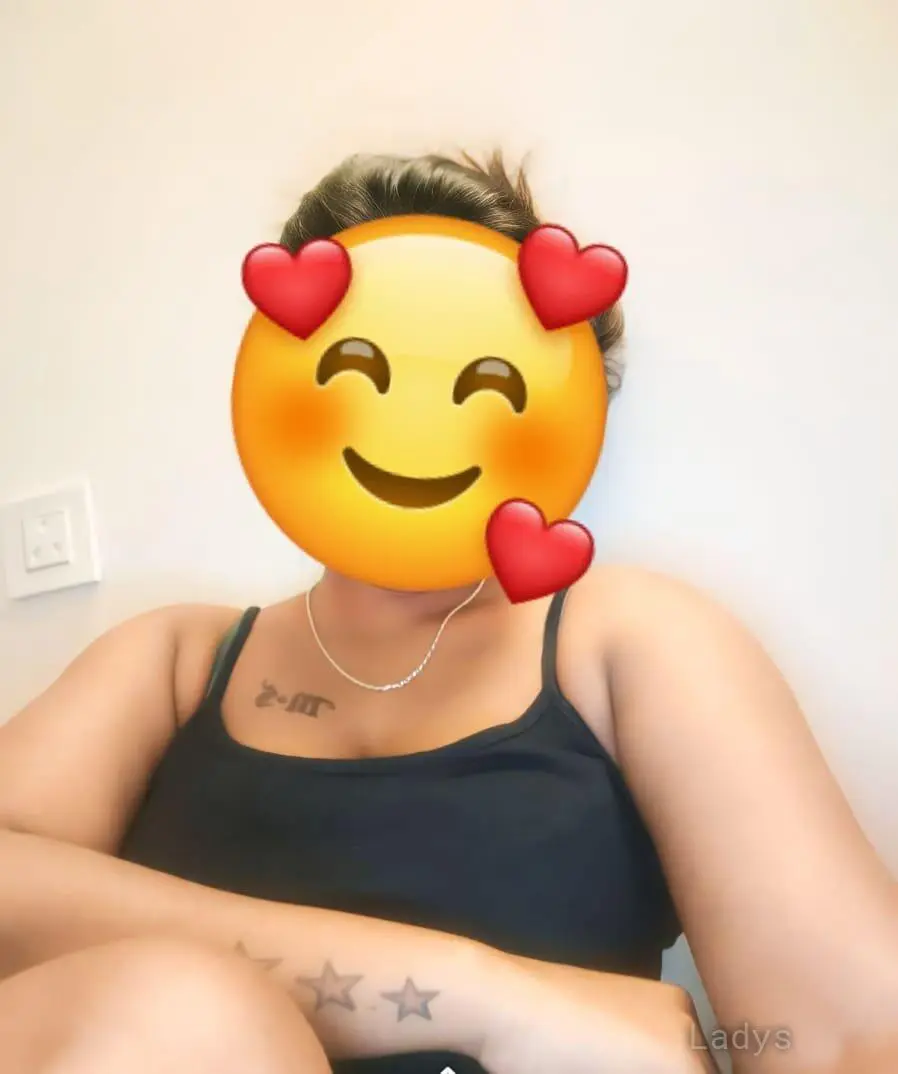ANKITA, 21 years old Chennai escort girl with big tits, height 158 sm, Weight  kg