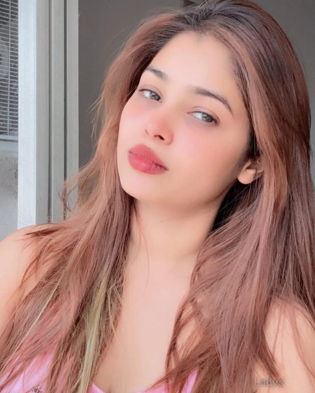 Apoorva, 24 years old Chennai escort girl with big tits, height 153 sm, Weight  kg