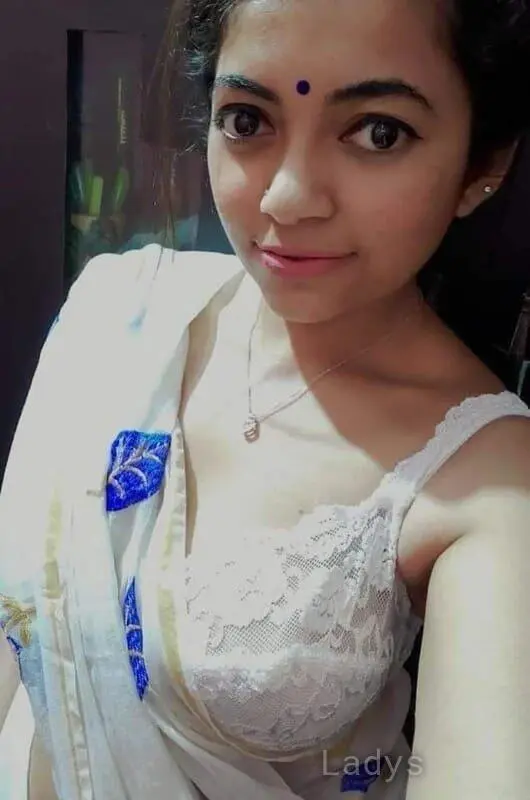 Asha Rani, 24 years old Chennai escort girl with big tits, height 153 sm, Weight kg