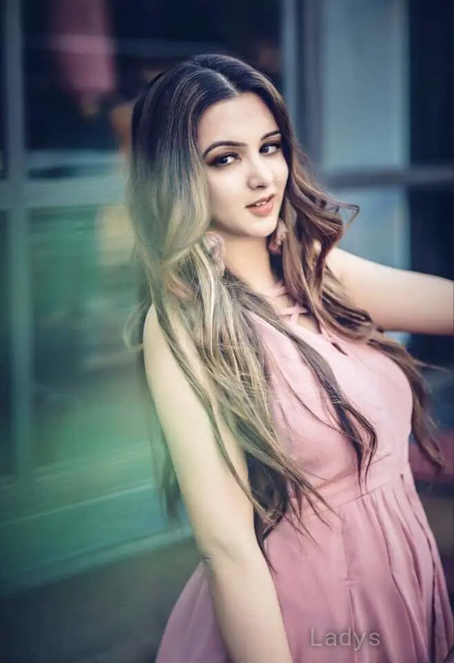 Ayantika, 23 years old Chennai escort girl with big tits, height 172 sm, Weight  kg