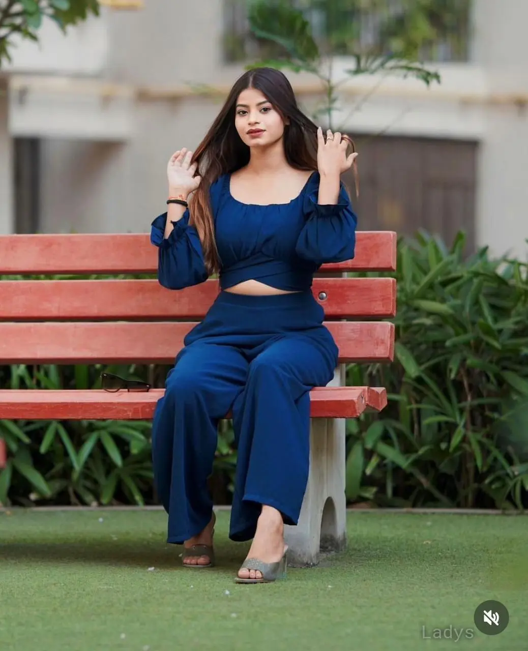 Chitra, years old Chennai escort girl with big tits, height sm, Weight kg