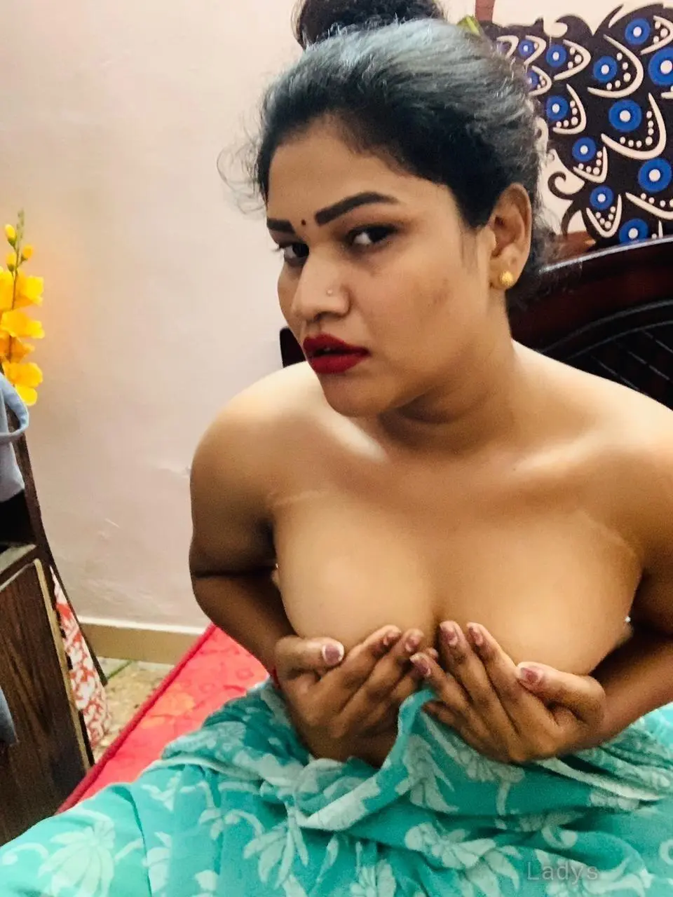 Fully,  years old Chennai escort girl with big tits, height  sm, Weight  kg