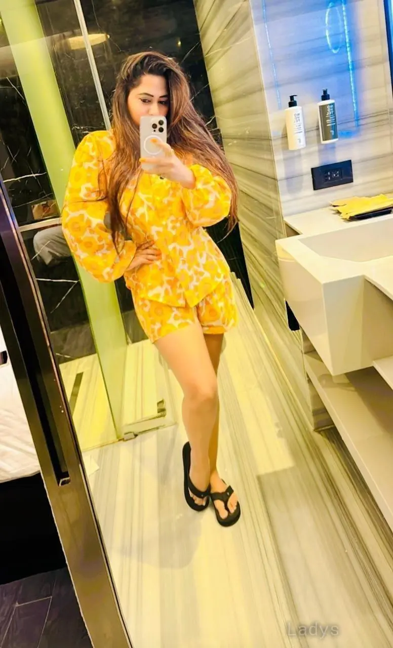 Jessica, years old Chennai escort girl with big tits, height sm, Weight kg