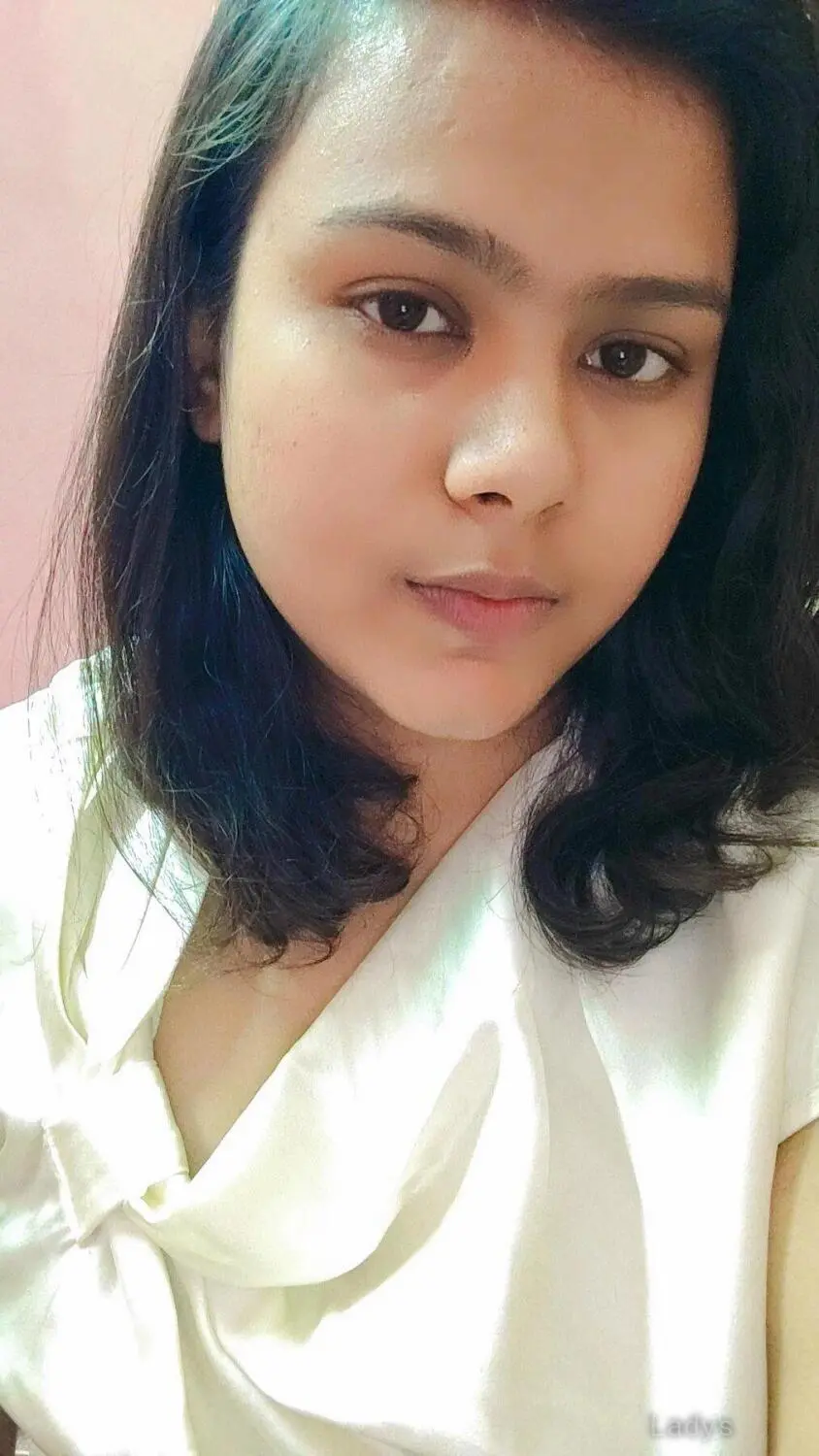 Leena, 22 years old Chennai escort girl with big tits, height 154 sm, Weight  kg