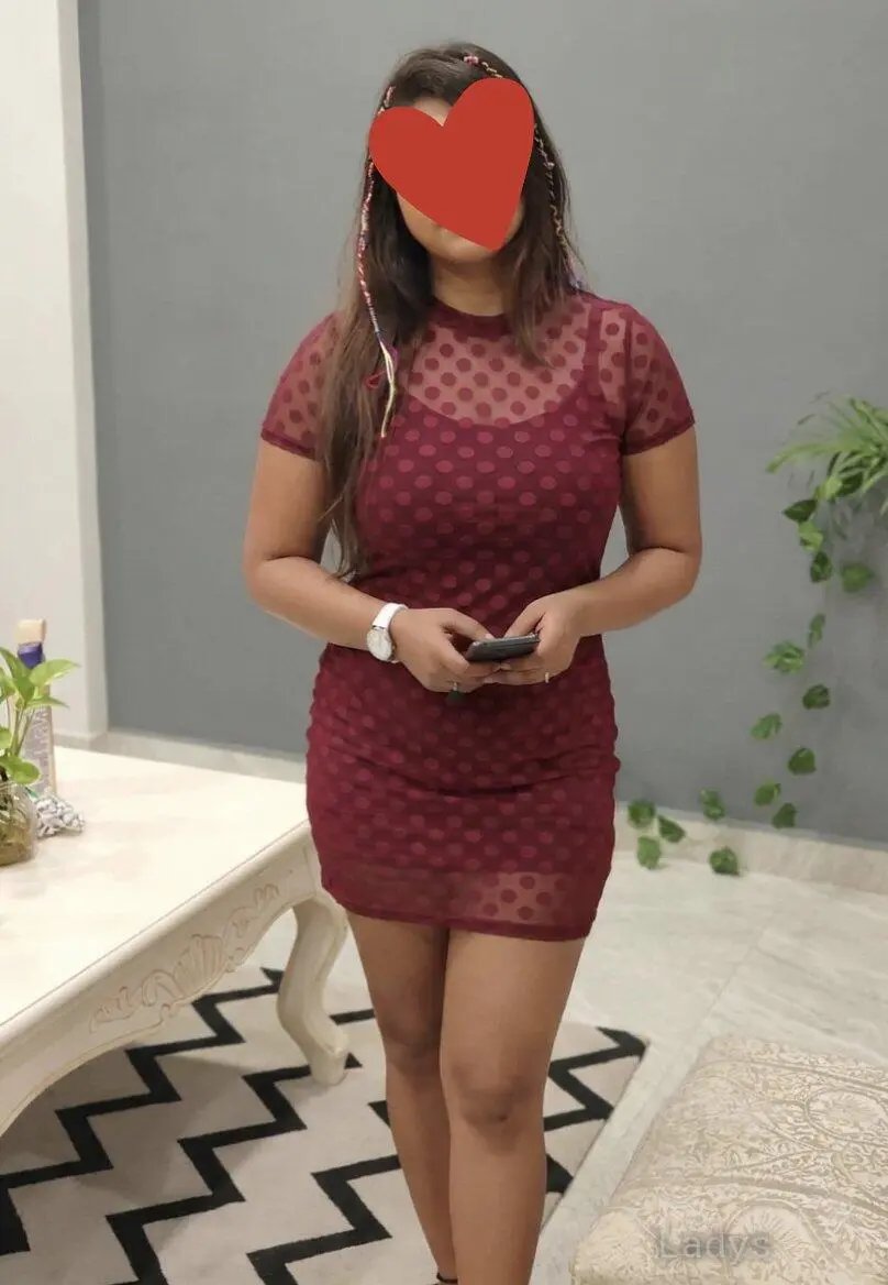 Mahika, 24 years old Chennai escort girl with big tits, height 170 sm, Weight  kg