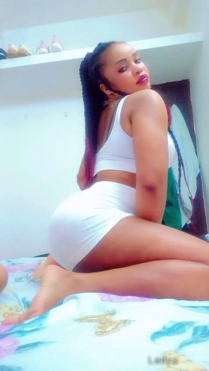 Melina, 24 years old Chennai escort girl with big tits, height 170 sm, Weight  kg