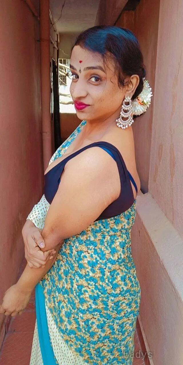 Nandhini, 26 years old Chennai escort girl with big tits, height  sm, Weight  kg