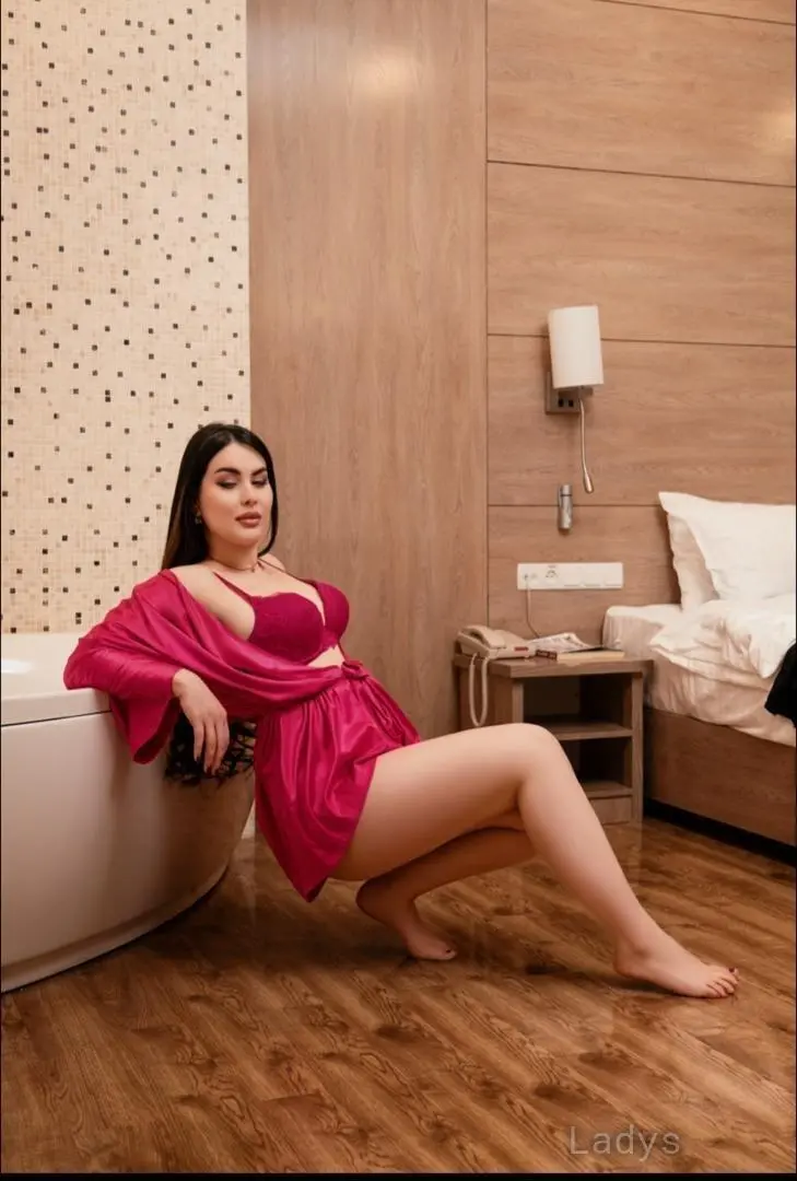 NEHARIKA,  years old Chennai escort girl with big tits, height  sm, Weight  kg