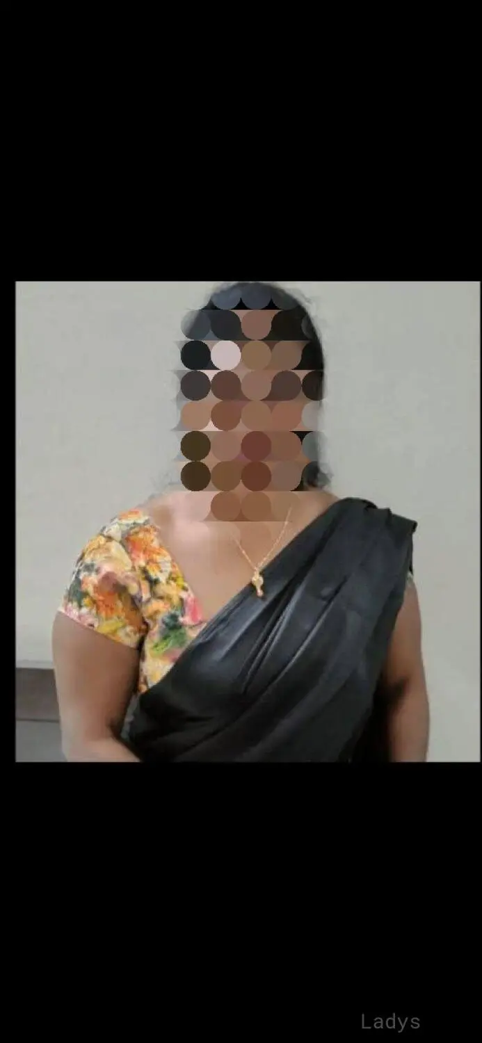 Nithya, 26 years old Chennai escort girl with big tits, height 153 sm, Weight kg