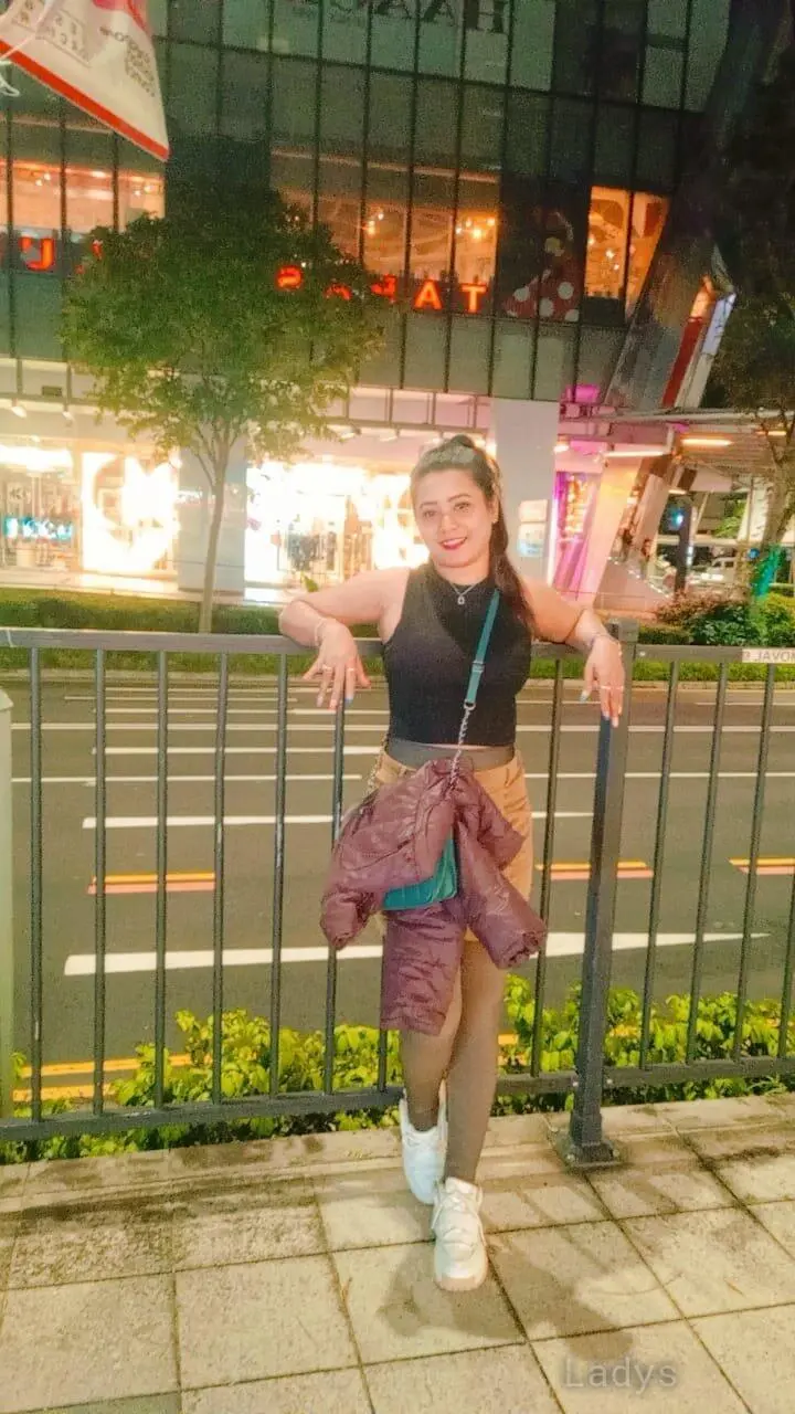 No Advance in Escort in Chennai,  years old Chennai escort girl with big tits, height  sm, Weight  kg