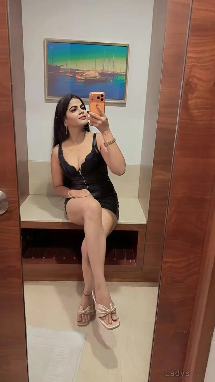 Ola, years old Chennai escort girl with big tits, height sm, Weight kg