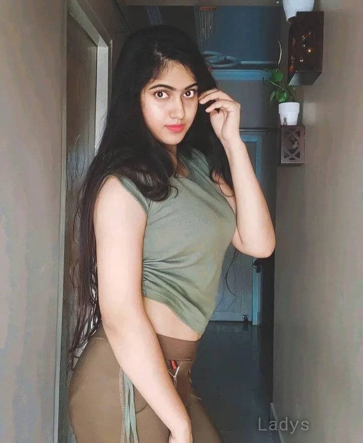 Pooja Sharma, 24 years old Chennai escort girl with big tits, height 168 sm, Weight  kg