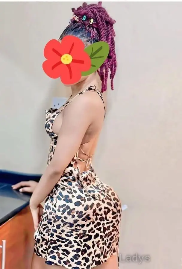 Shamie Hot Babe (Velachery in Chennai),  years old Chennai escort girl with big tits, height  sm, Weight  kg