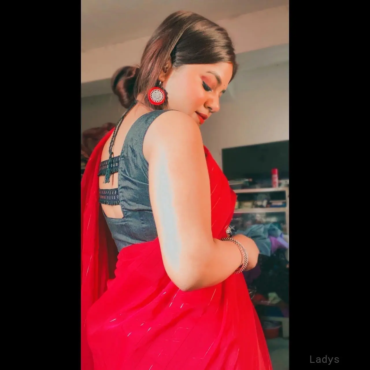 Sunita, years old Chennai escort girl with big tits, height sm, Weight kg