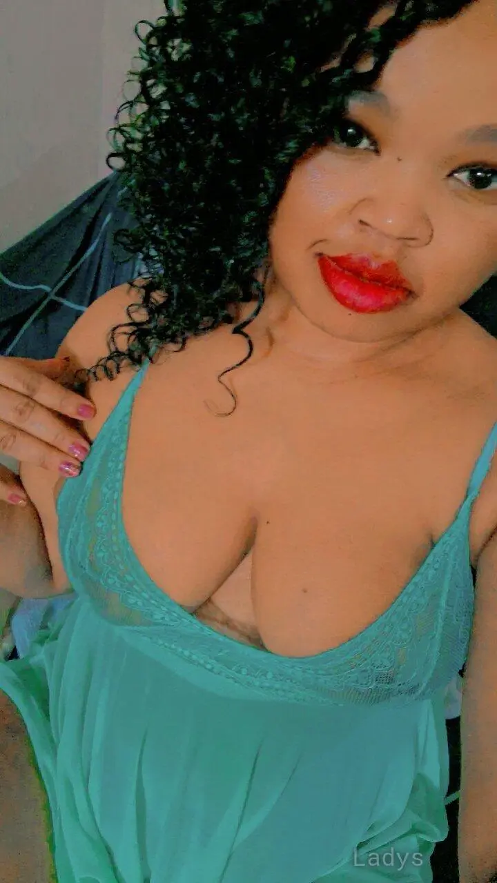 Tamara, 28 years old Chennai escort girl with big tits, height 158 sm, Weight kg