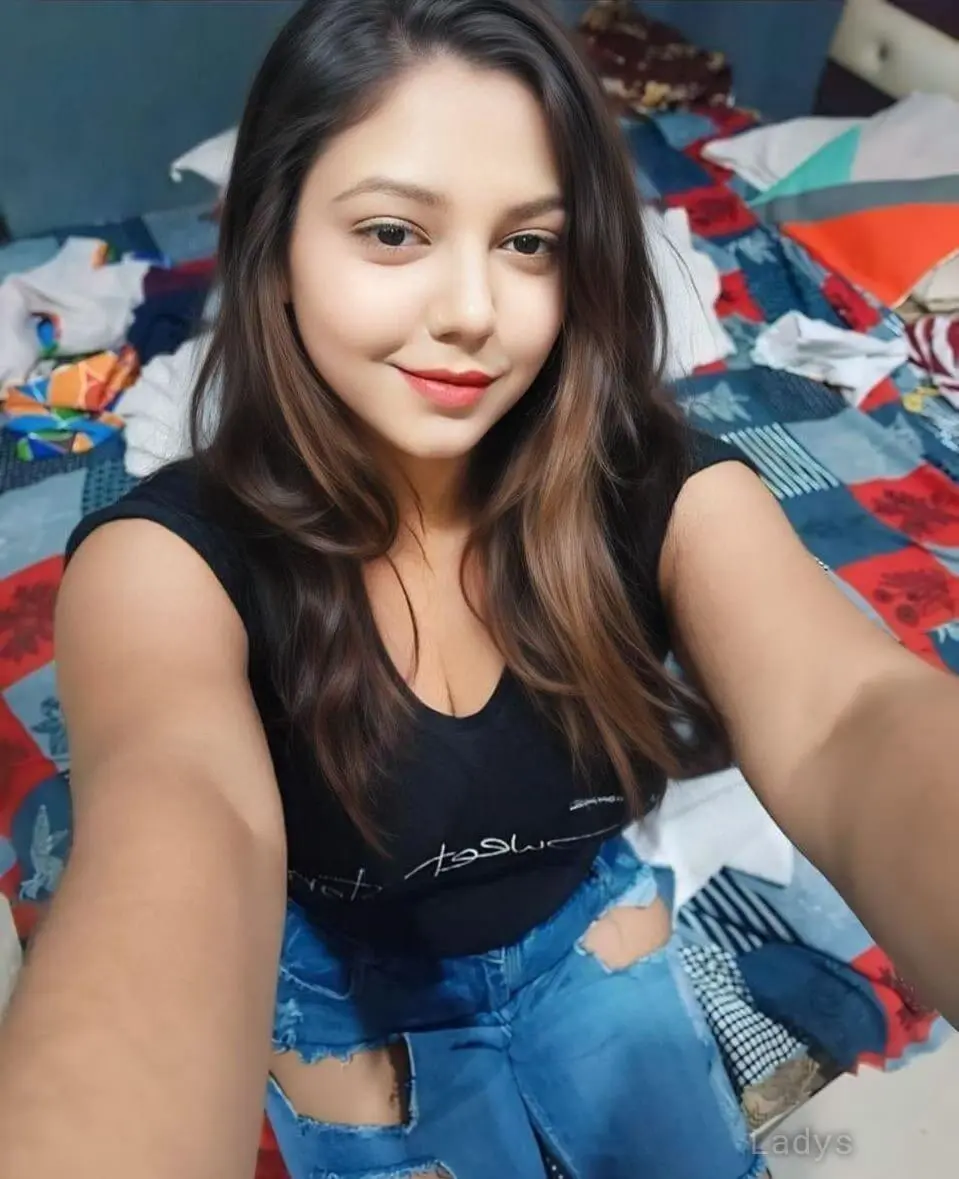 Thanusha, years old Chennai escort girl with big tits, height sm, Weight kg