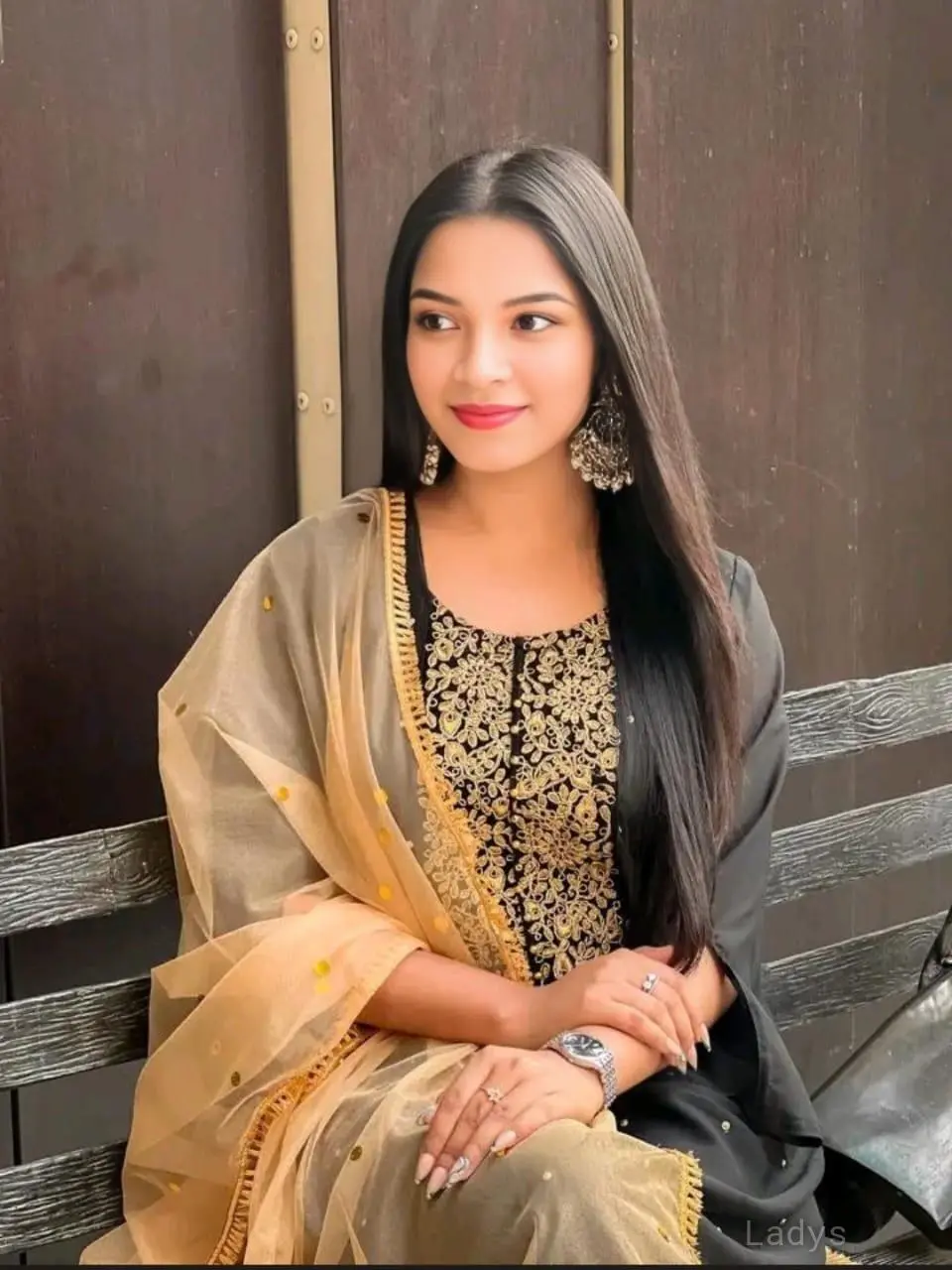 Tinny, years old Chennai escort girl with big tits, height sm, Weight kg