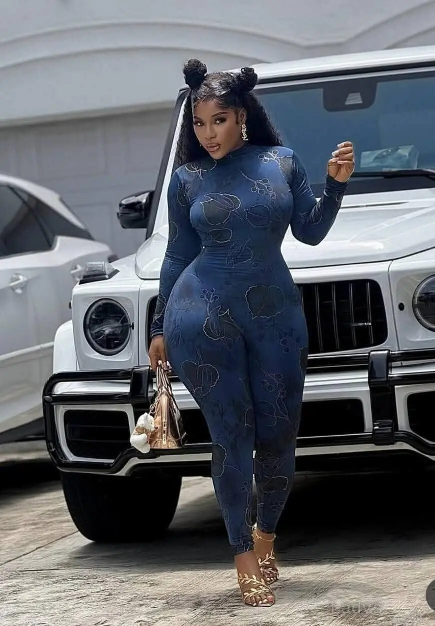 Tracy, 25 years old Chennai escort girl with big tits, height  sm, Weight  kg