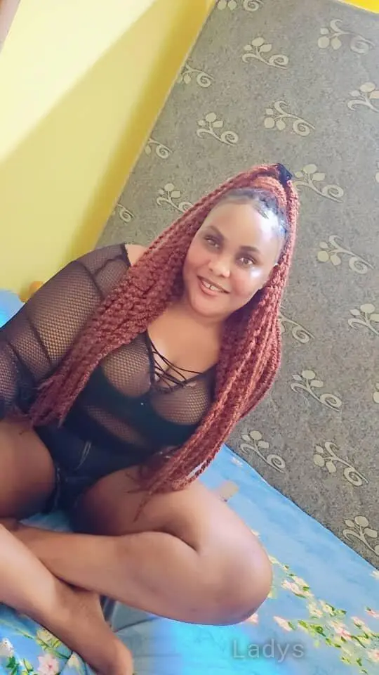 Trisha, 25 years old Chennai escort girl with big tits, height  sm, Weight  kg