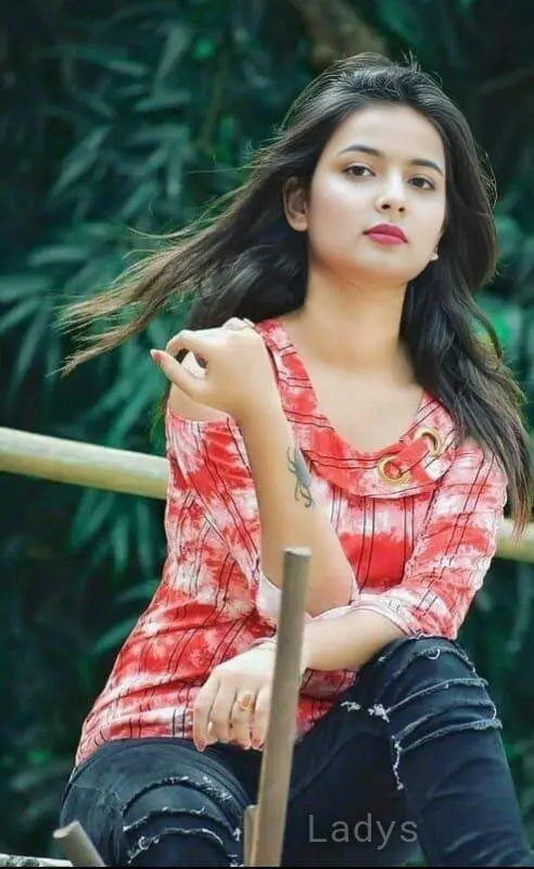Yummie,  years old Chennai escort girl with big tits, height  sm, Weight  kg