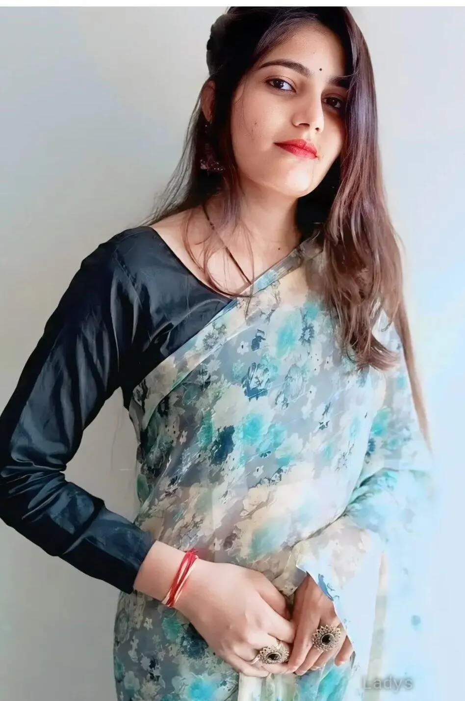 Anisha, 27 years beautiful nude Chennai escorts girl, height 154 sm, Weight  kg