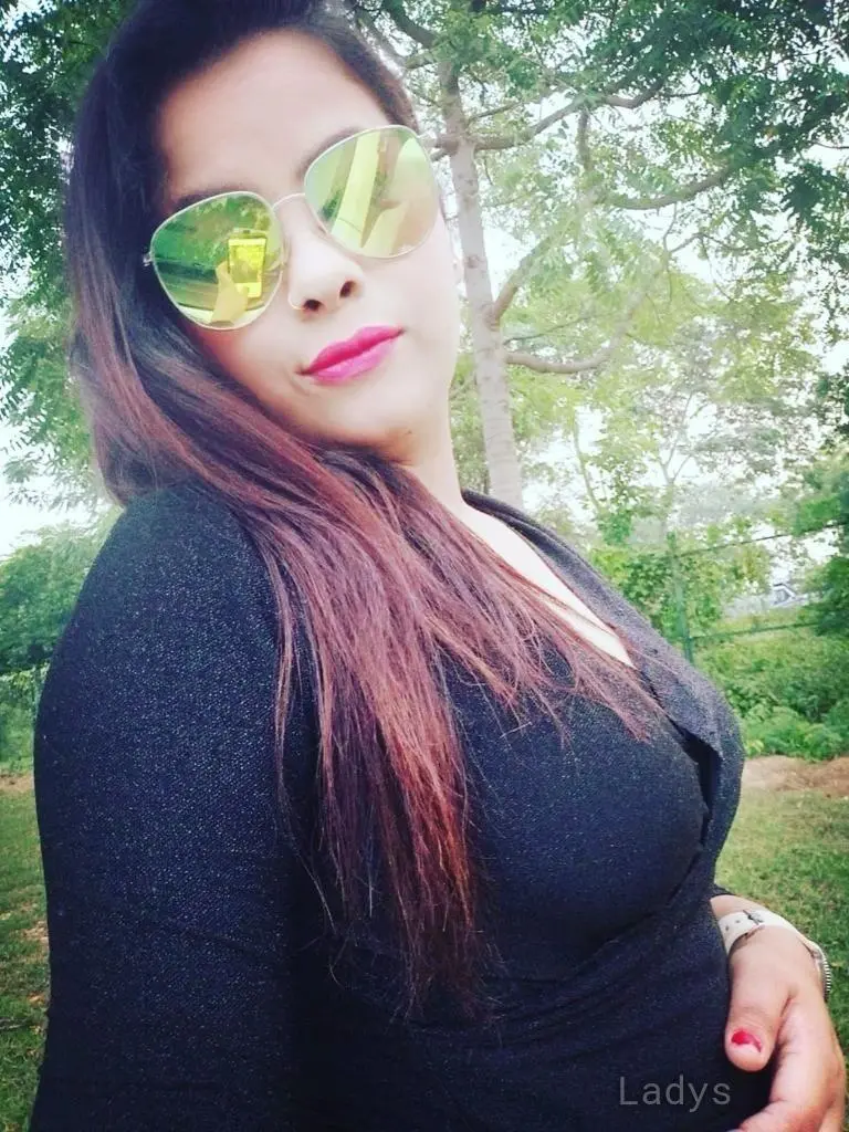 Ankita, 22 years beautiful nude Chennai escorts girl, height 174 sm, Weight  kg