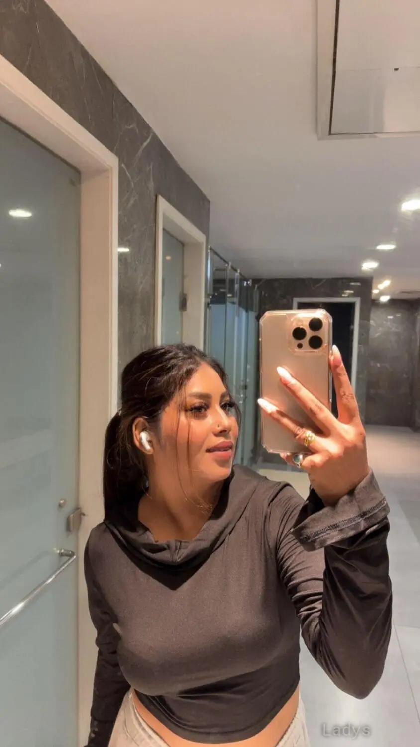 Annie,  years beautiful nude Chennai escorts girl, height  sm, Weight  kg