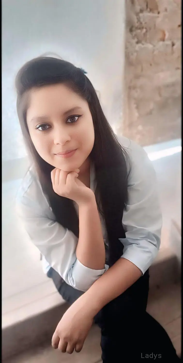Ayla, 21 years beautiful nude Chennai escorts girl, height sm, Weight kg