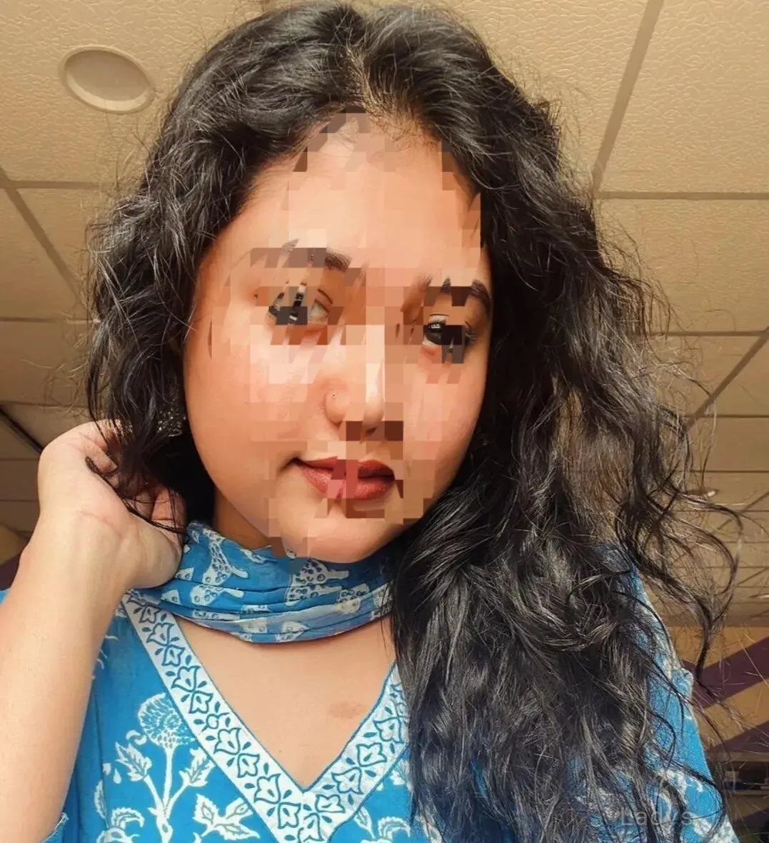 Divya, 24 years beautiful nude Chennai escorts girl, height 154 sm, Weight  kg