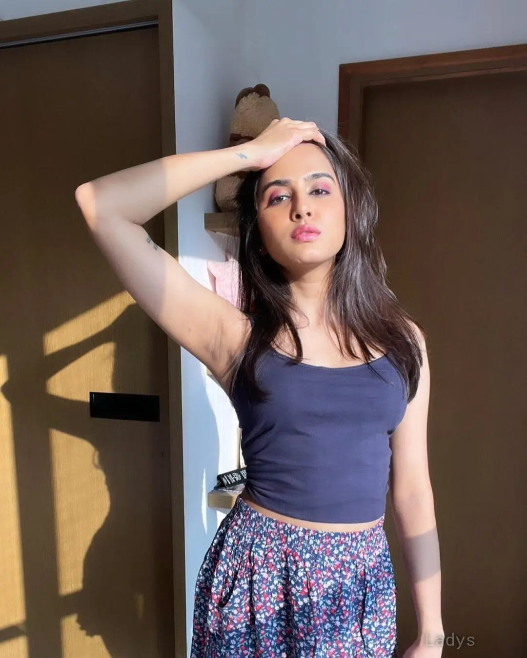 Divya Jain, 23 years beautiful nude Chennai escorts girl, height 154 sm, Weight kg