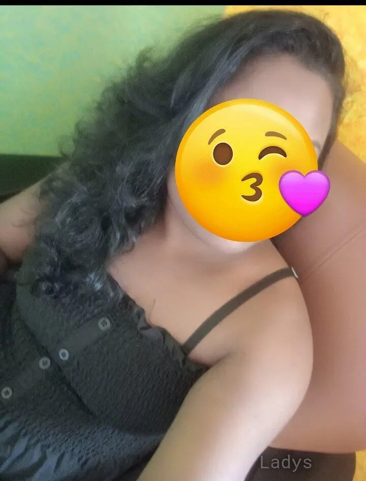 Dusky, 33 years beautiful nude Chennai escorts girl, height sm, Weight kg