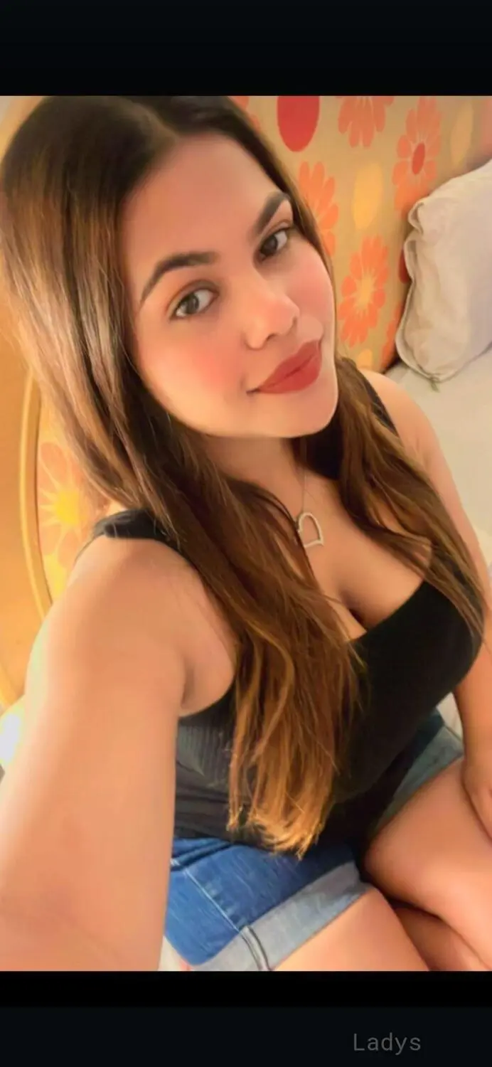 Govind, 22 years beautiful nude Chennai escorts girl, height 152 sm, Weight kg