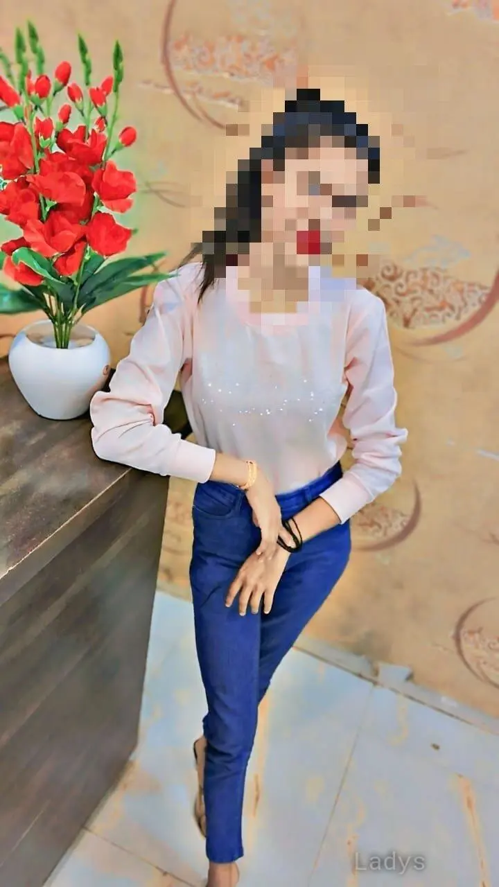Jain, 20 years beautiful nude Chennai escorts girl, height 165 sm, Weight kg