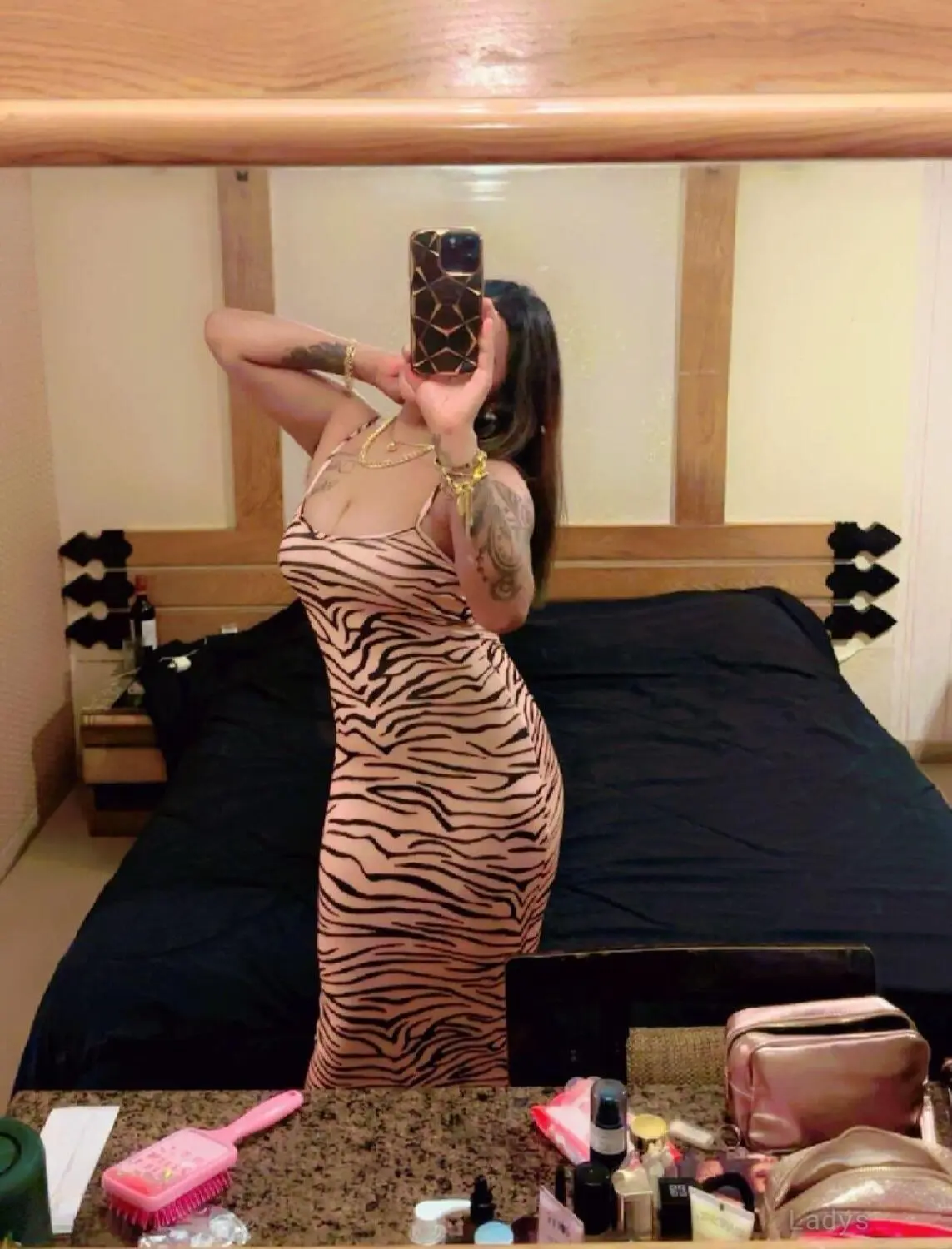 Jenny, 22 years beautiful nude Chennai escorts girl, height 170 sm, Weight kg