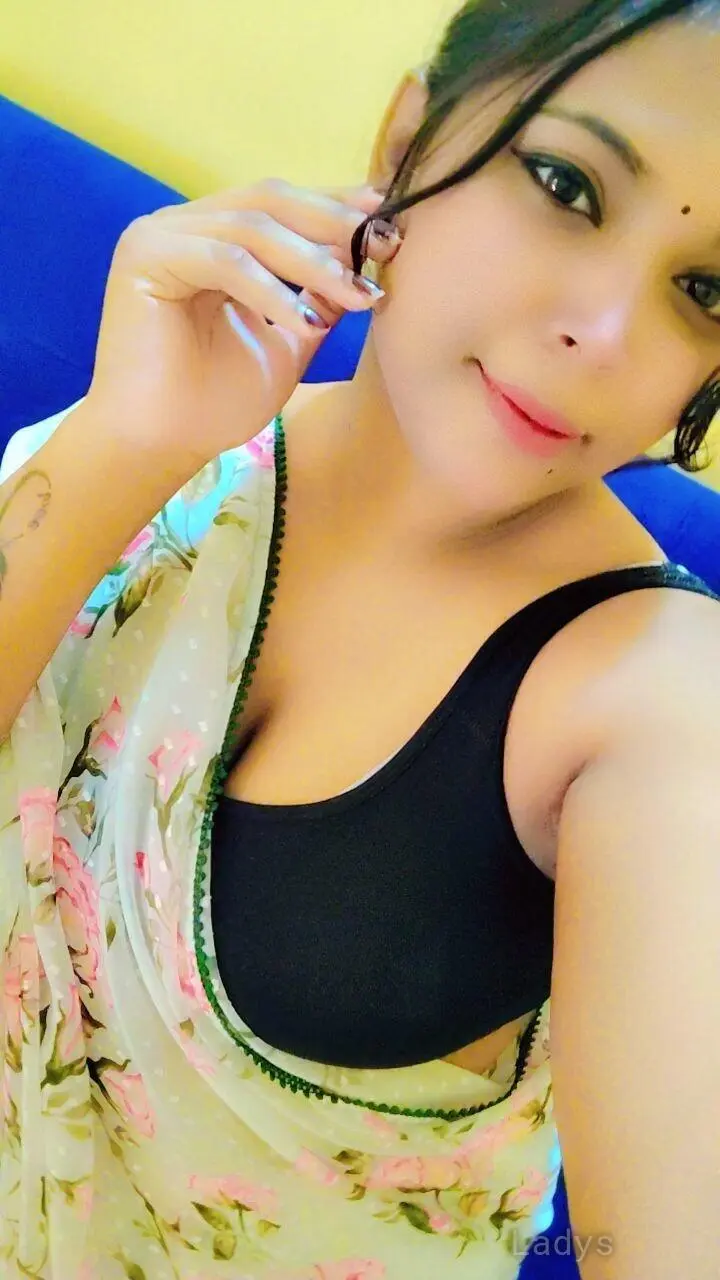 Jenny, 19 years beautiful nude Chennai escorts girl, height 178 sm, Weight kg