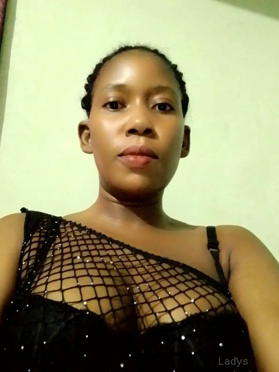 Julie, 24 years beautiful nude Chennai escorts girl, height 154 sm, Weight  kg