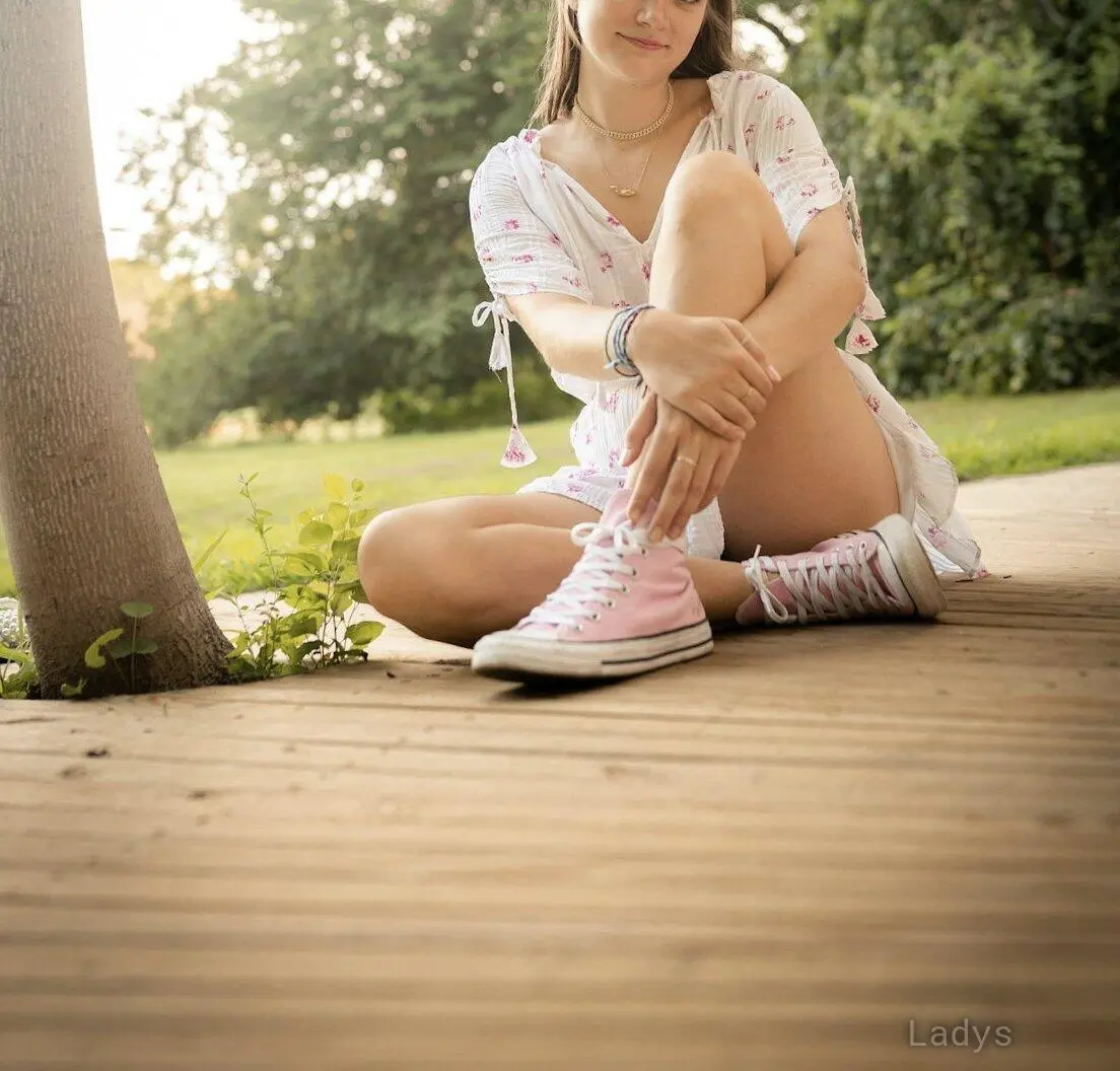 Melody, 21 years beautiful nude Chennai escorts girl, height 175 sm, Weight kg