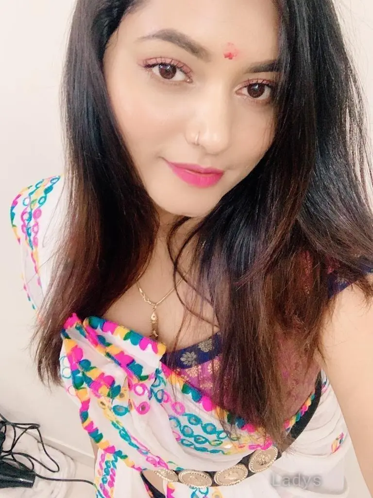 Nikita, 26 years beautiful nude Chennai escorts girl, height 170 sm, Weight  kg
