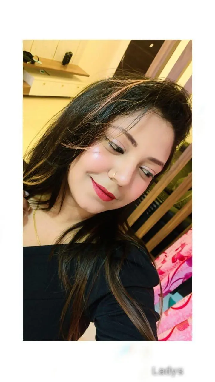 Prachi, 22 years beautiful nude Chennai escorts girl, height 155 sm, Weight kg