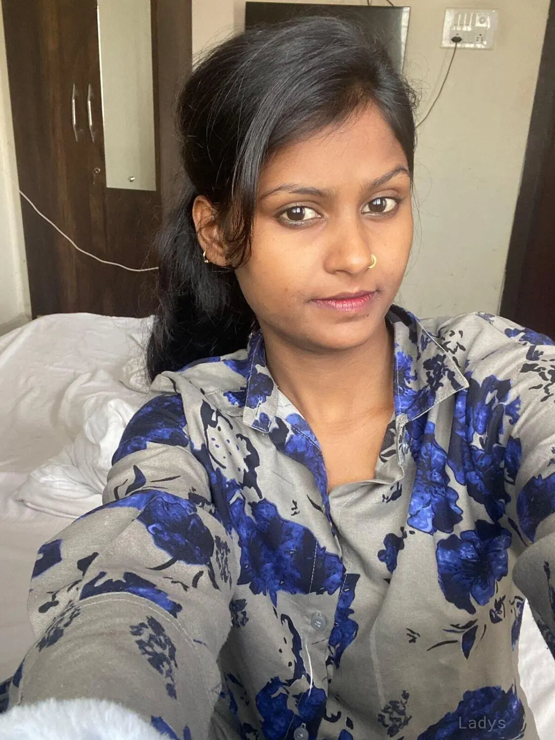 Rose, 25 years beautiful nude Chennai escorts girl, height 169 sm, Weight  kg