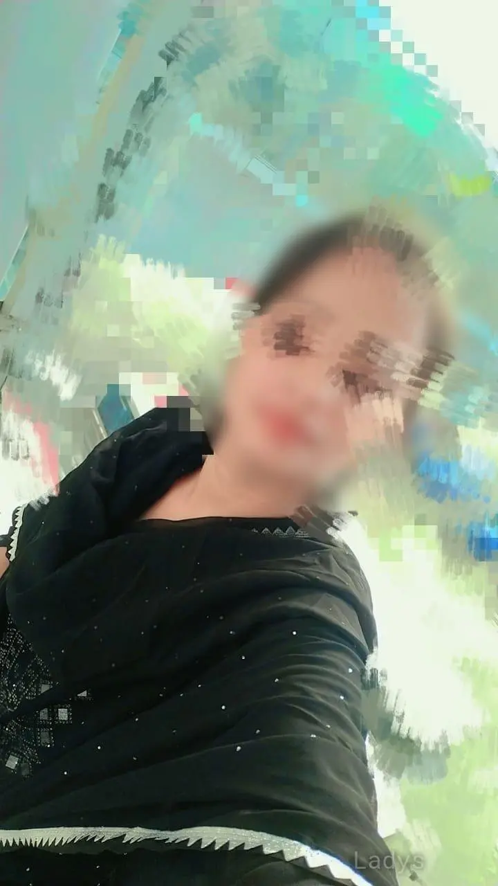Rupa, 25 years beautiful nude Chennai escorts girl, height 169 sm, Weight  kg