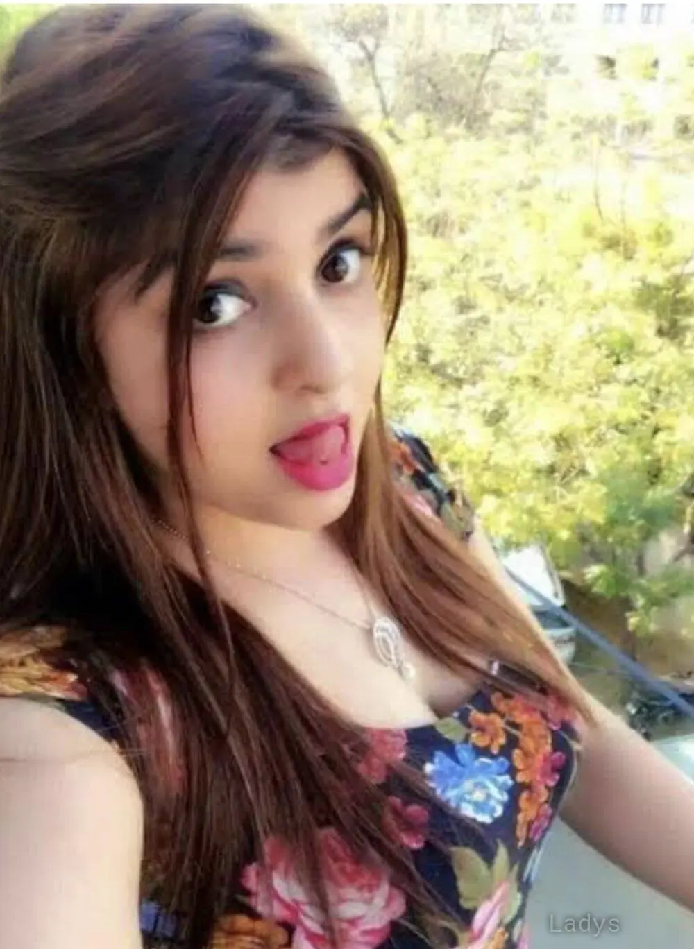 Shalu, 24 years beautiful nude Chennai escorts girl, height 180 sm, Weight kg