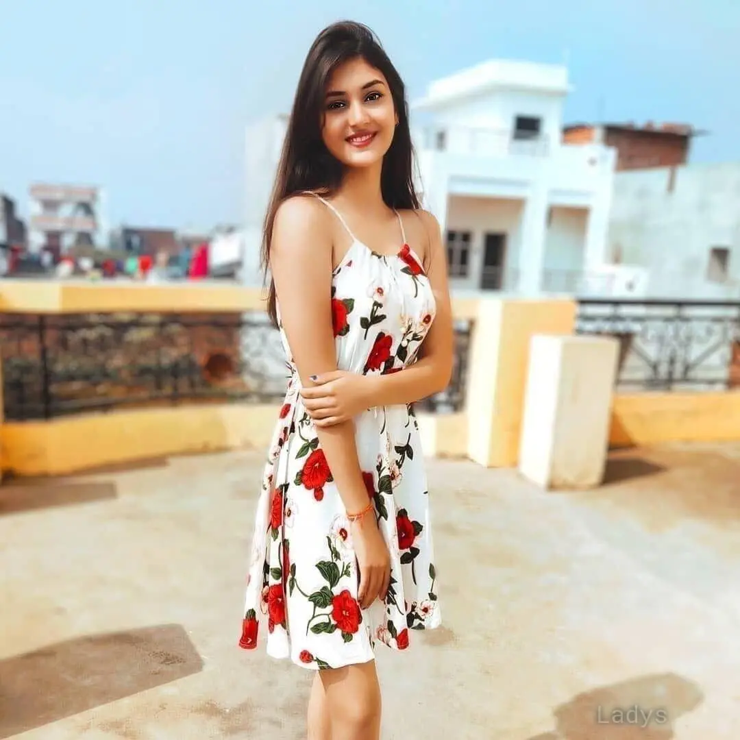 Sheetal, 23 years beautiful nude Chennai escorts girl, height 154 sm, Weight kg