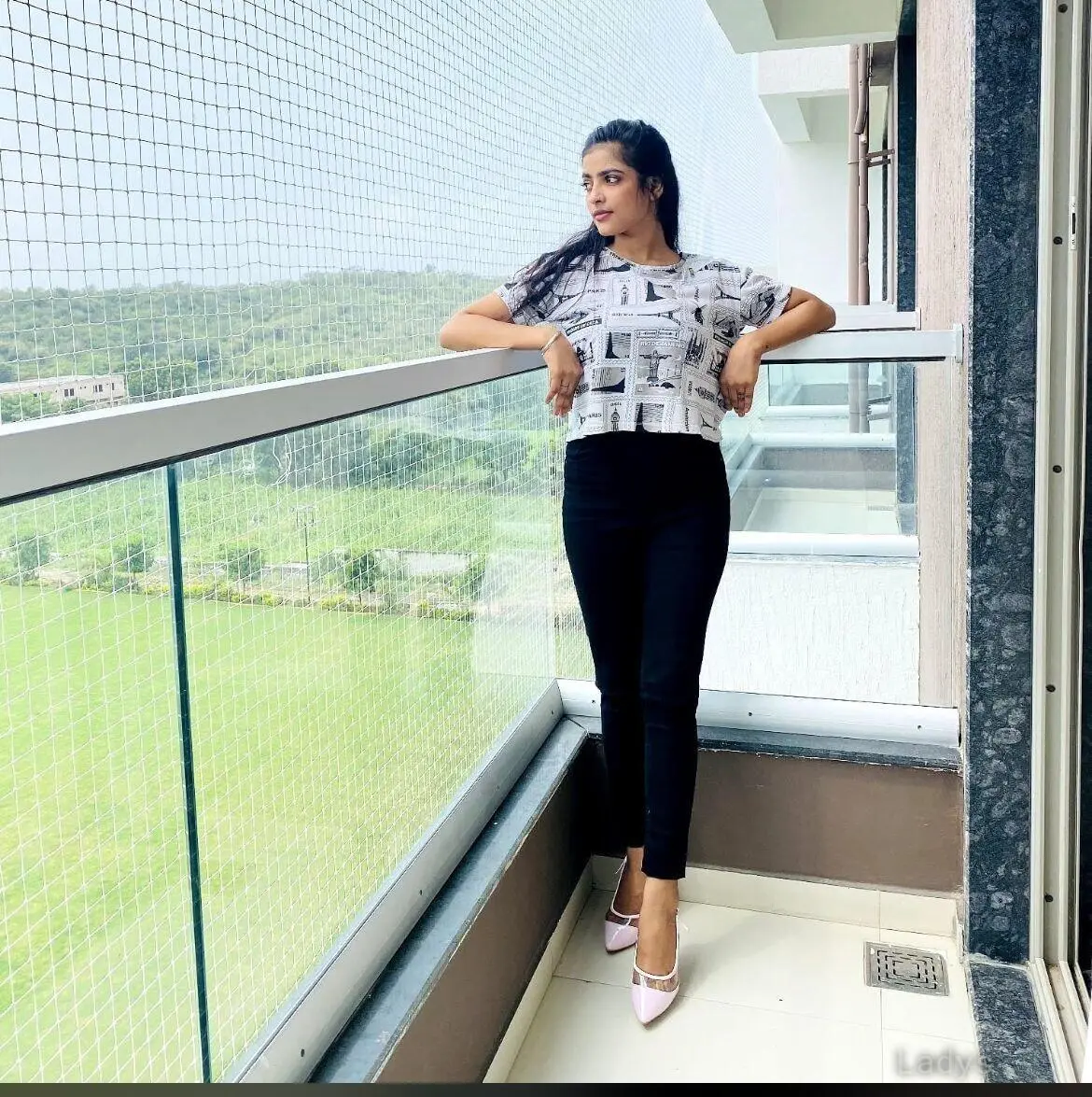 Sunita Sherma, 28 years beautiful nude Chennai escorts girl, height sm, Weight kg