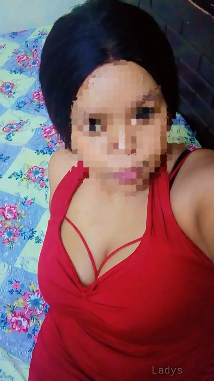 Suzzy, 23 years beautiful nude Chennai escorts girl, height 156 sm, Weight  kg