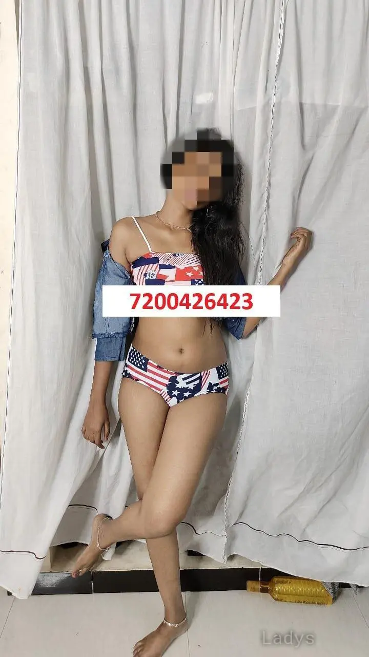 Swetha, 24 years beautiful nude Chennai escorts girl, height 160 sm, Weight  kg
