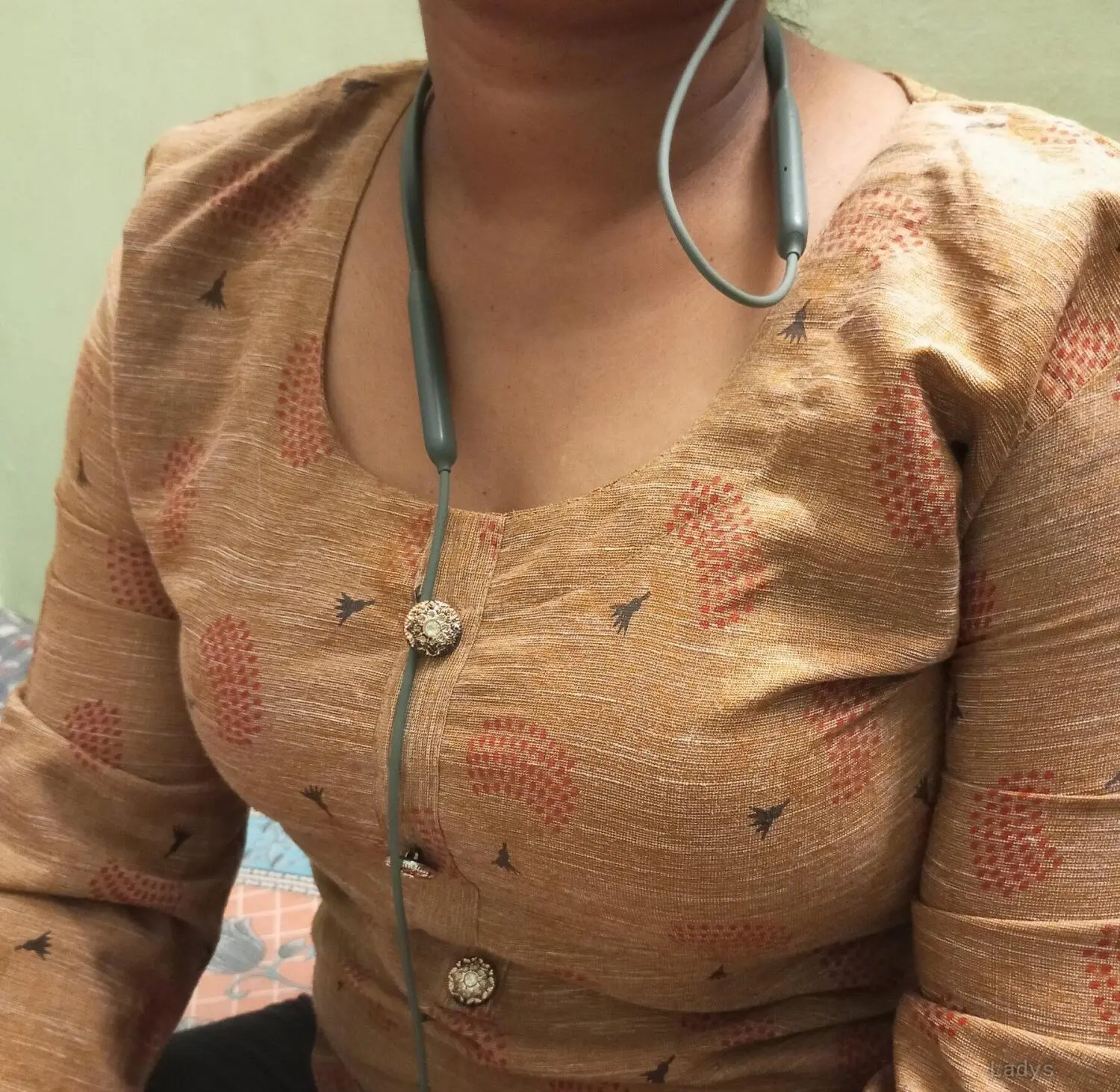 Tamil, 20 years beautiful nude Chennai escorts girl, height 168 sm, Weight  kg